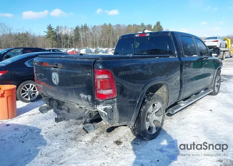 2022 Ram 1500 Laramie 4X4 6'4 Box z USA, uszkodzony, nr VIN 1C6SRFRT6NN440577